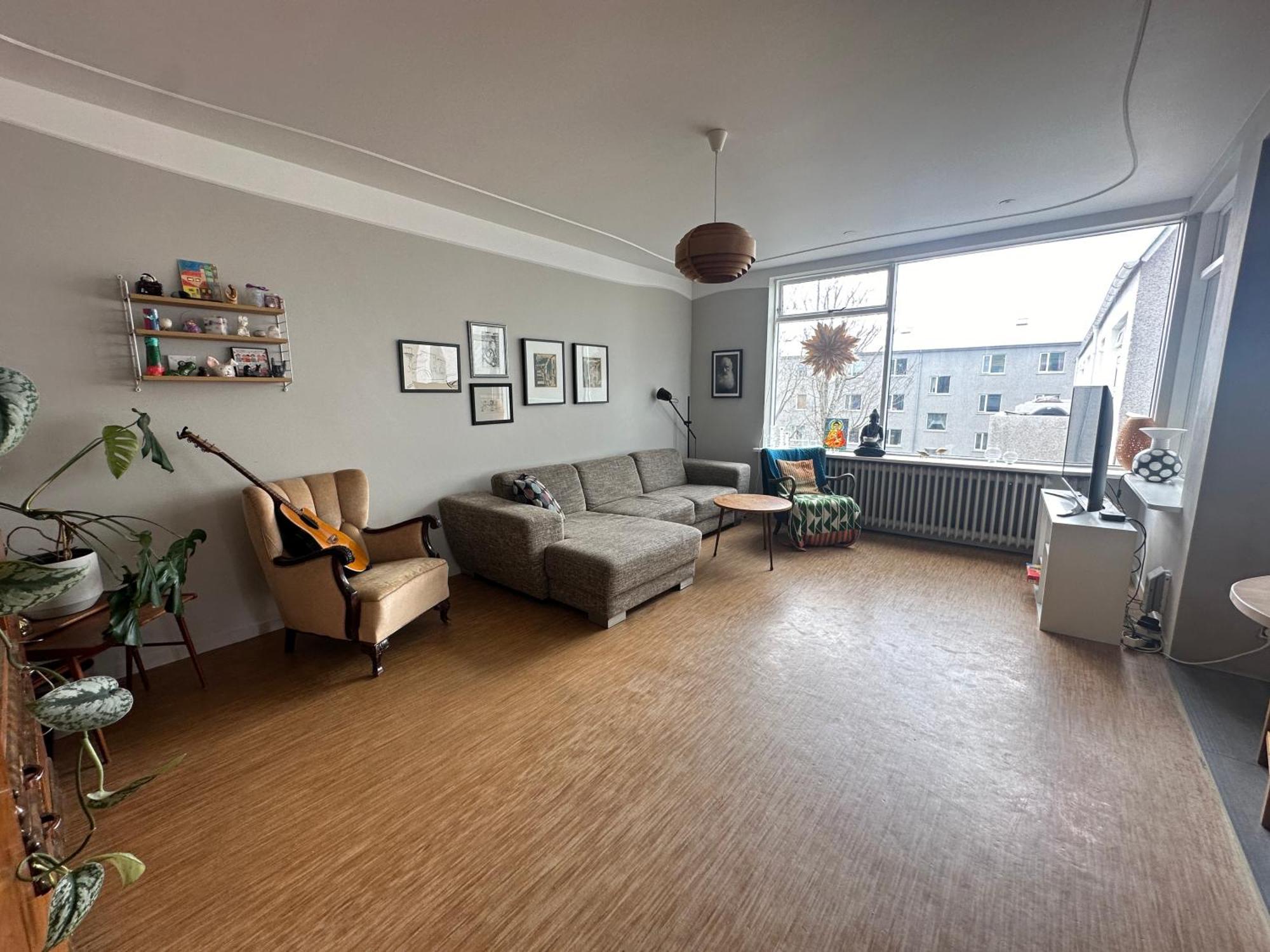 In Laugarnesvegi, - Birta Apartment Reykjavik