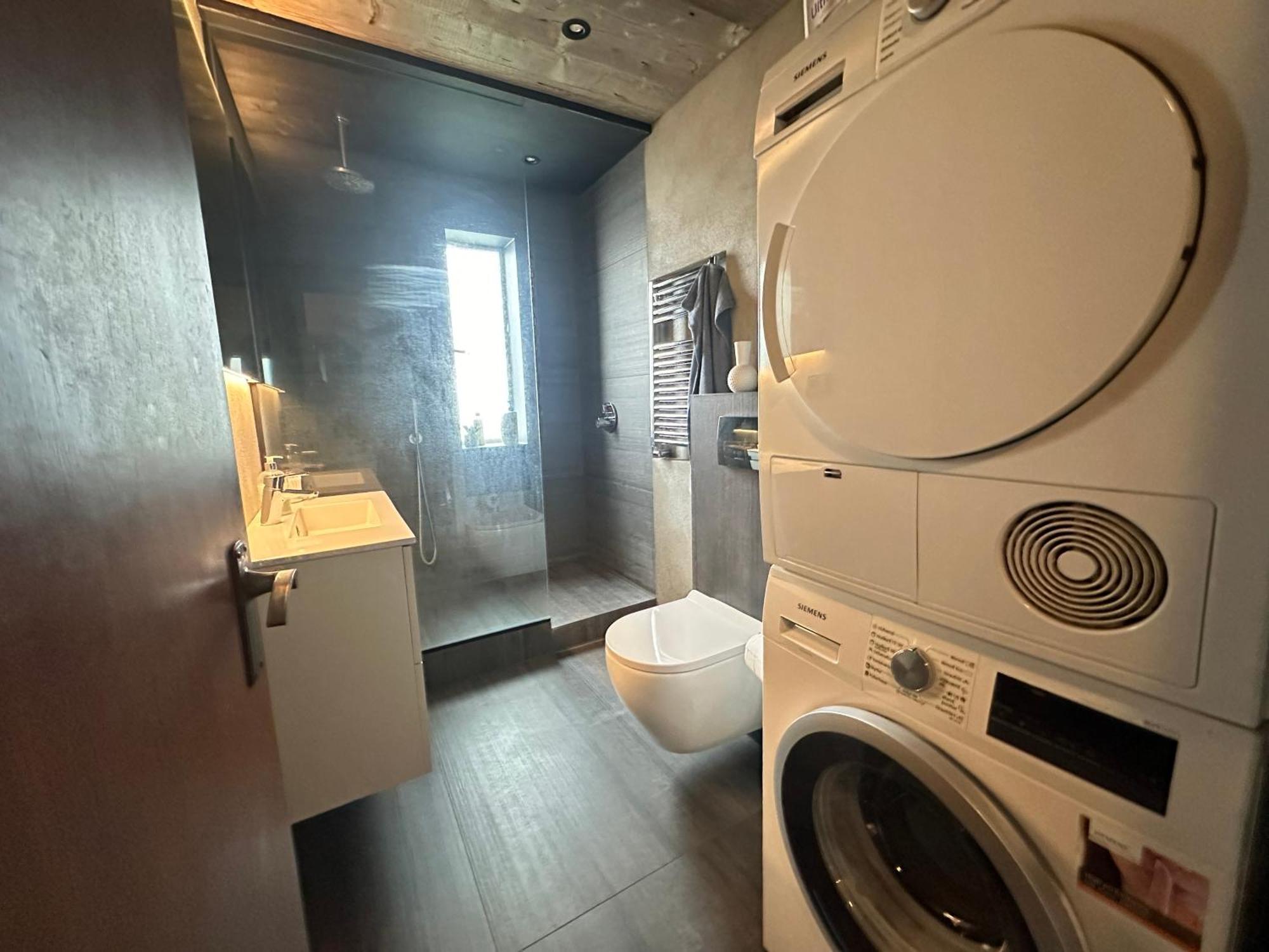 In Laugarnesvegi, - Birta Apartment *